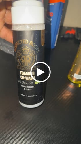 Customer video review of Beard Care Kit