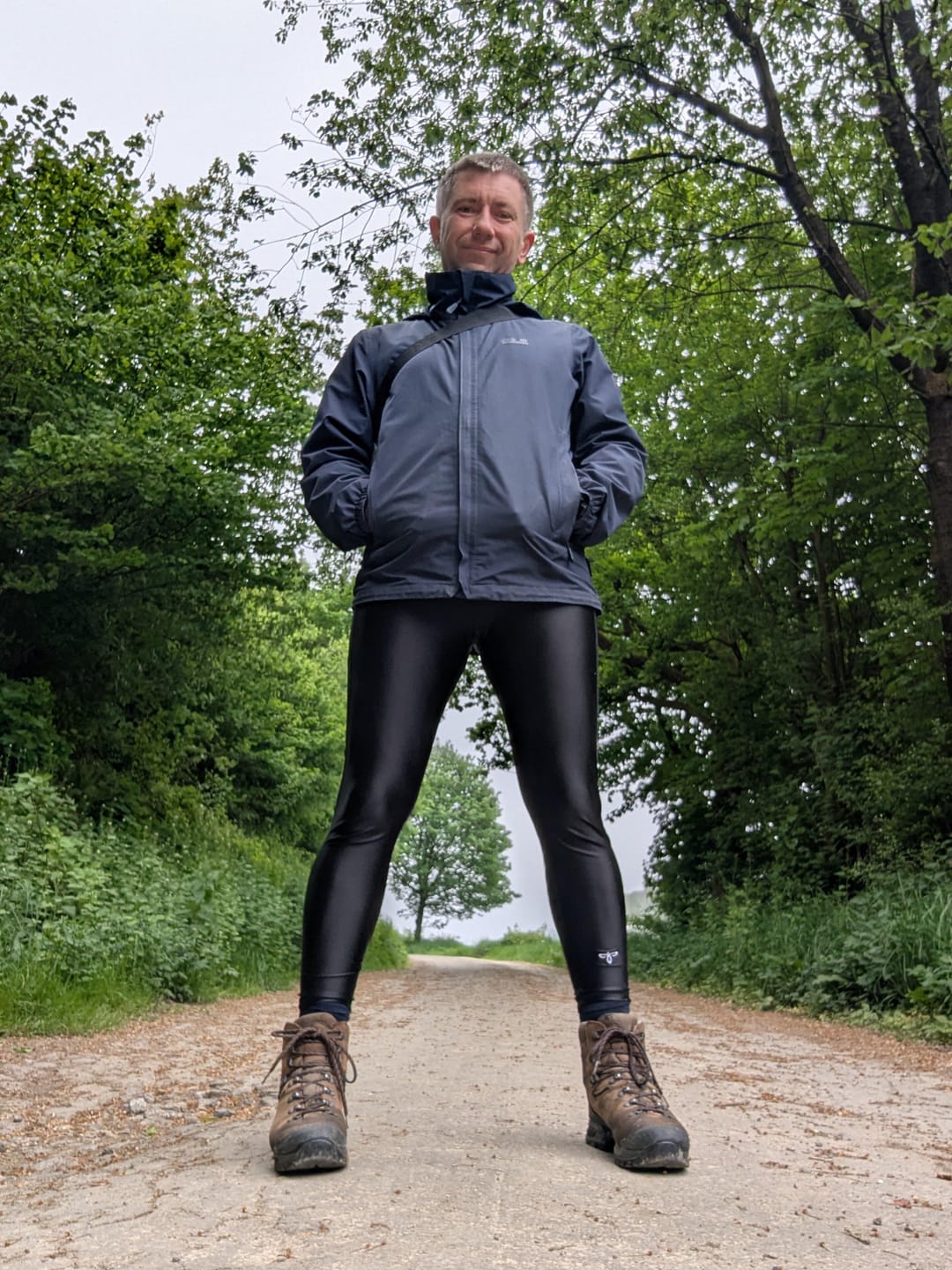 Customer photo review of Elegant Leggings shine men