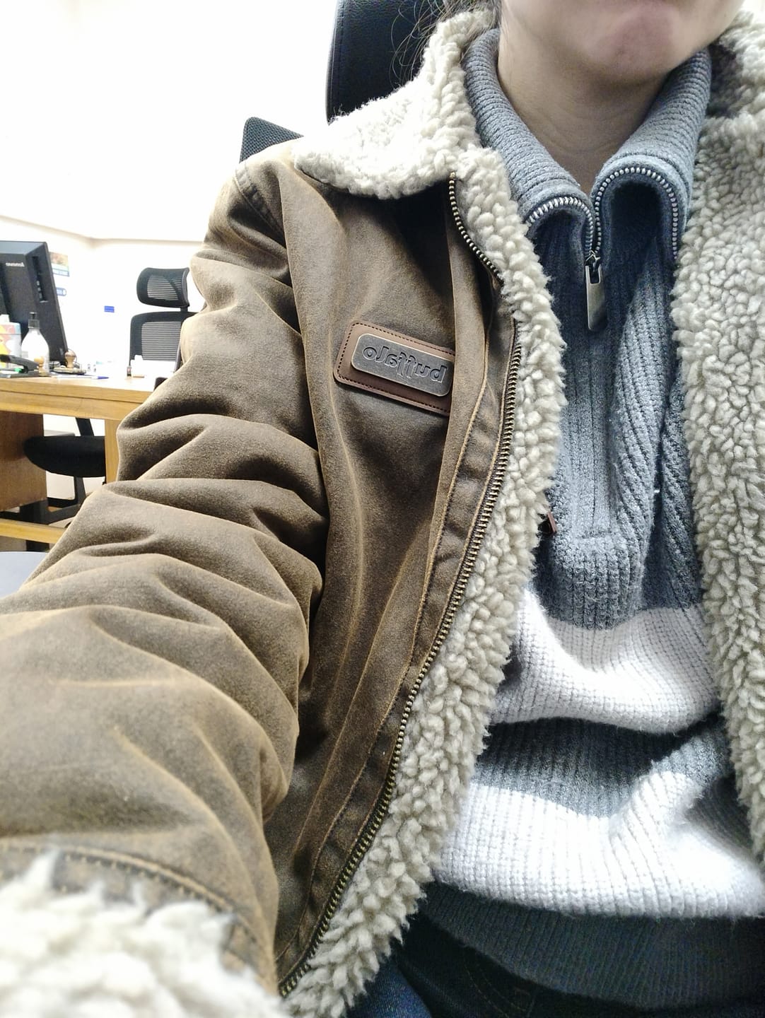 Customer photo review of Chaqueta Baker Mujer