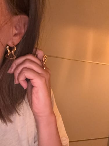 Customer photo review of Poise Wave Hoops Large