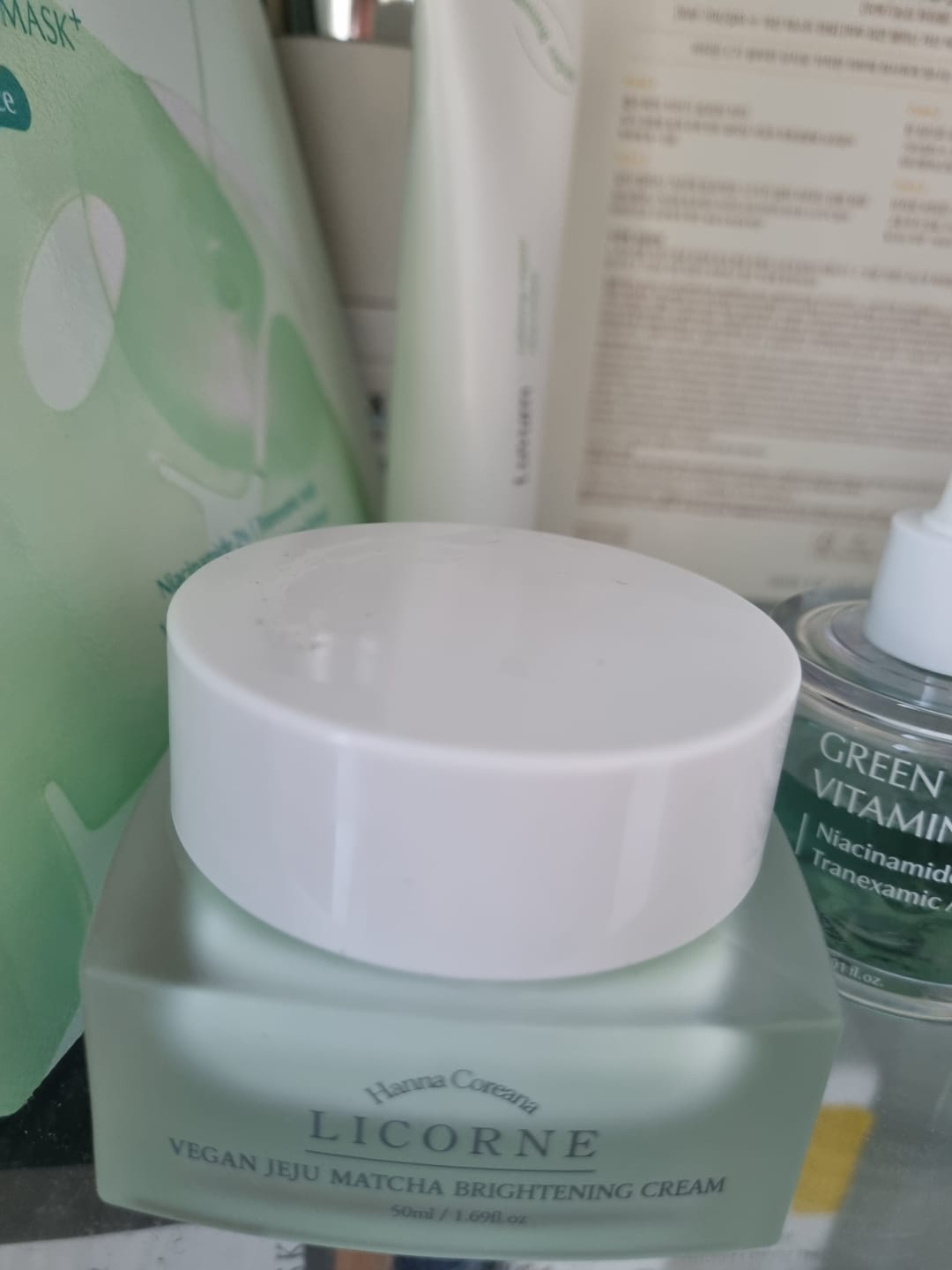 Customer photo review of Licorne Jeju Matcha Brightening Fuktighetskrem (50ml) - Reduser pigmentflekker