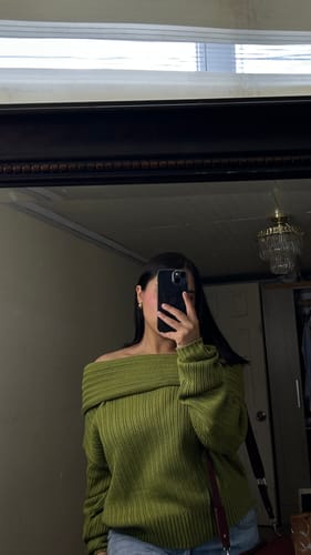 Customer photo review of SWEATER LINA PISTACHO