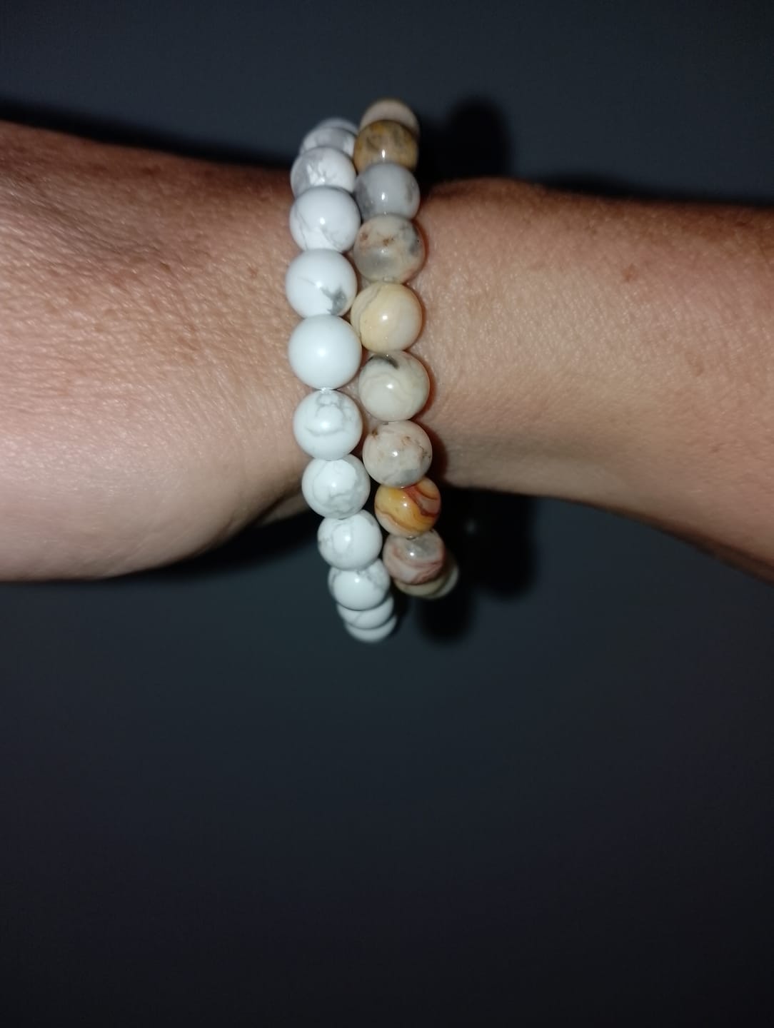 Customer photo review of Bracelet Howlite "Patience"