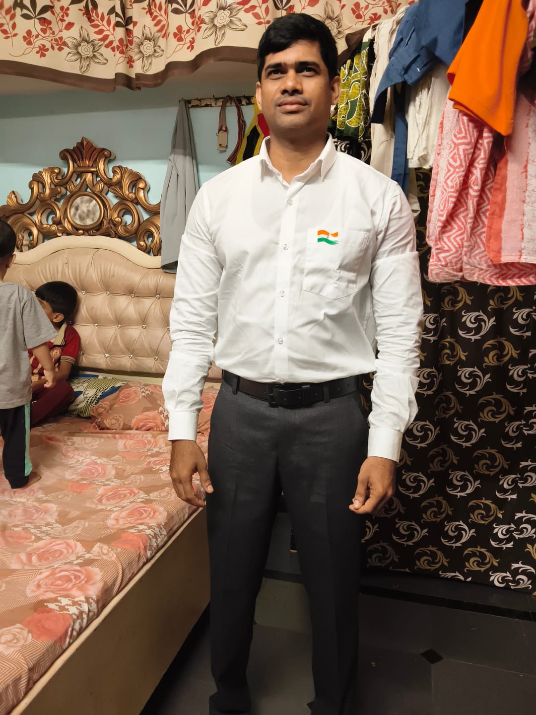 Customer photo review of Delight Cotton Solid Regular Fit White Trending Formal Shirt for Men