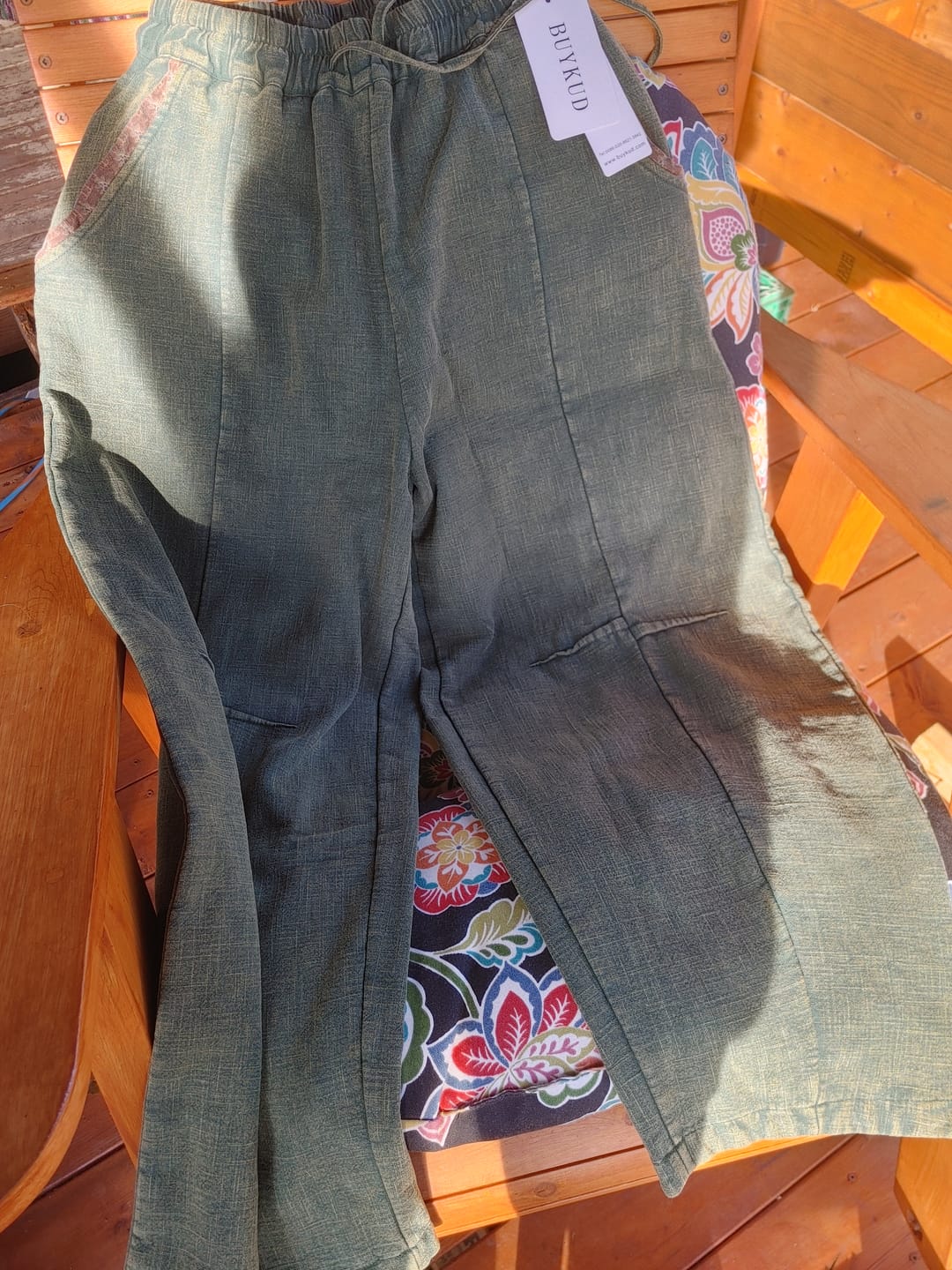Customer photo review of Women Winter Retro Solid Spliced Padded Harem Pants