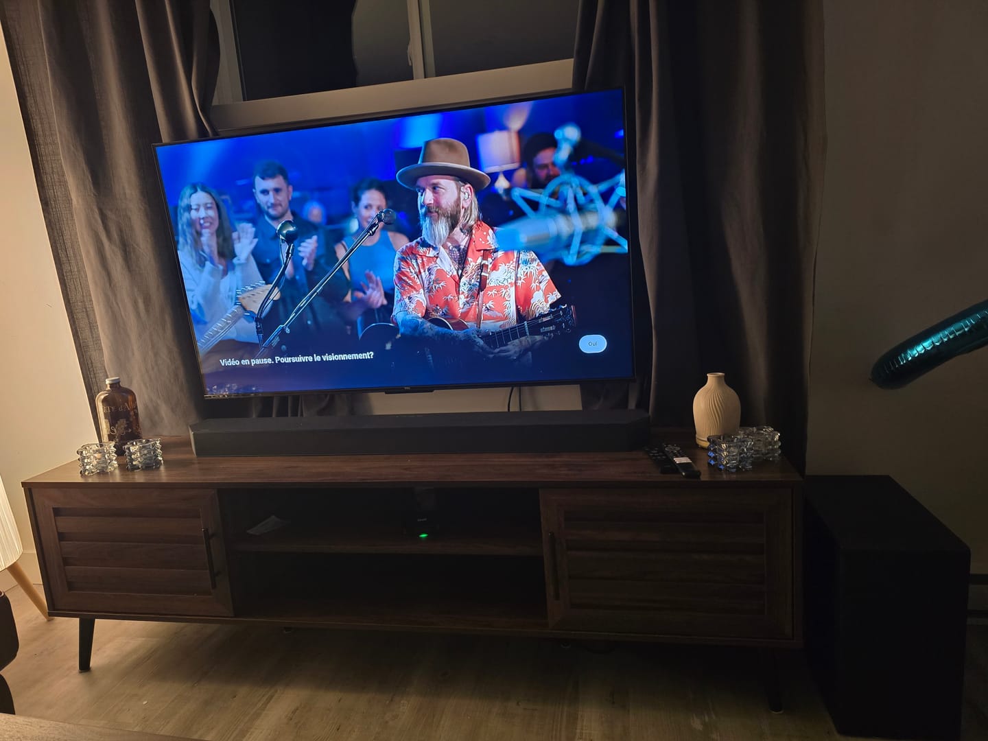Customer photo review of JAN - Meuble télévision 72" marron
