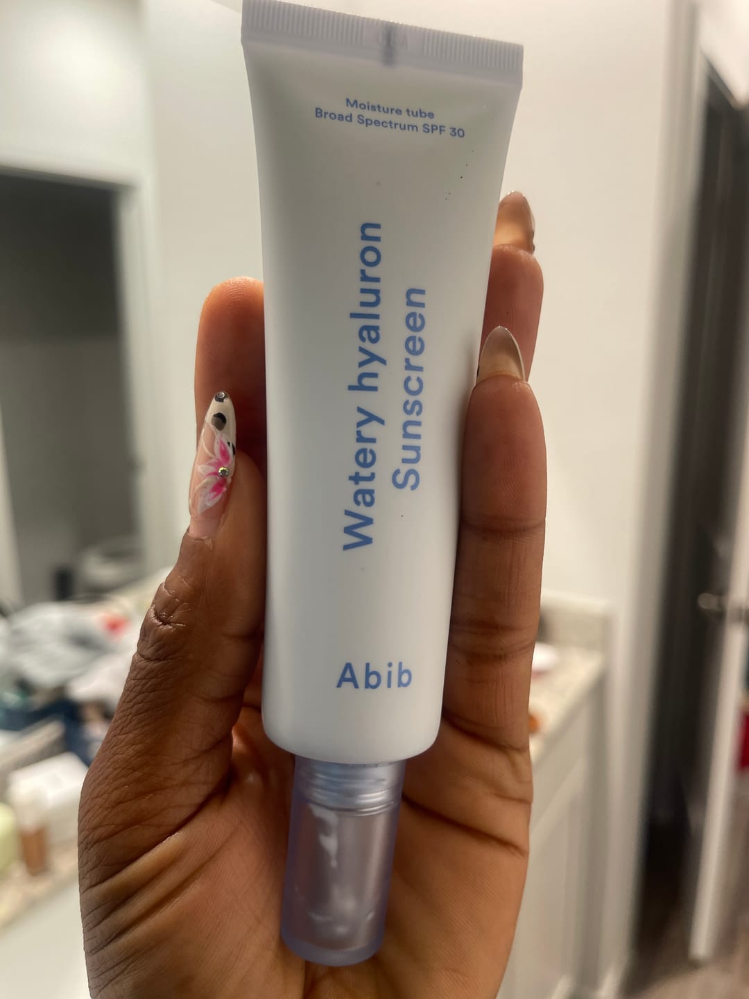 Customer photo review of Watery hyaluron sunscreen Moisture tube
