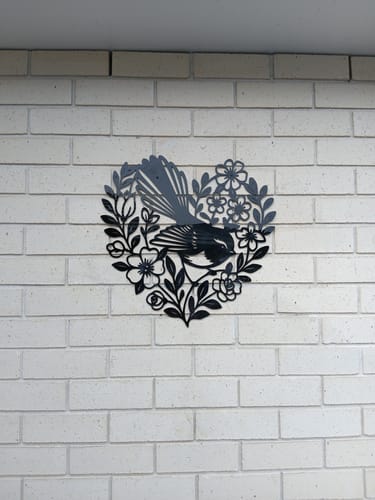 Customer photo review of Floral Fantail Heart Wall Décor
