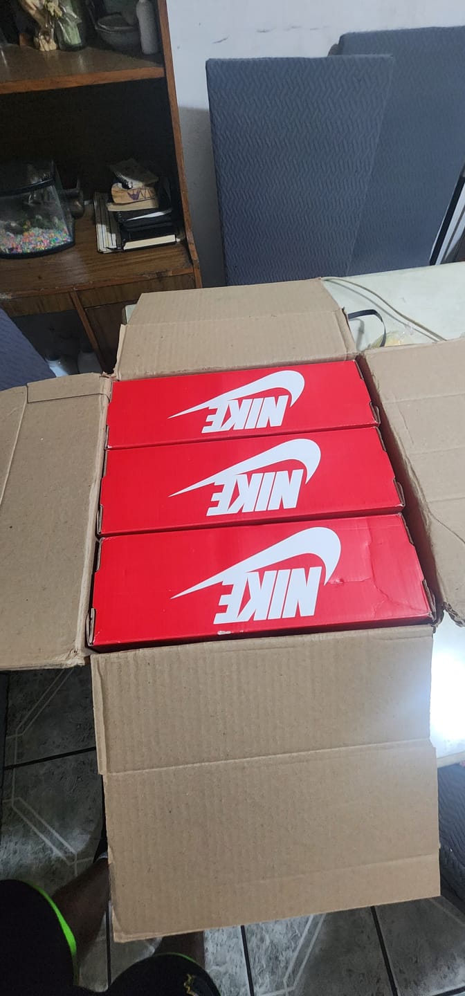 Customer photo review of Tenis Travis Low Moca
