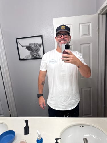 Customer photo review of HIGH TIDE DROP-CUT T-SHIRT - ELECTRIC BLUE