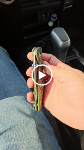 Salvador C. review of TRM Atom Linerlock – Gecko Camo Carbon 3D Smooth, Custom Hollow‑Ground 20CV Blade – Made in USA image 1 out of 1