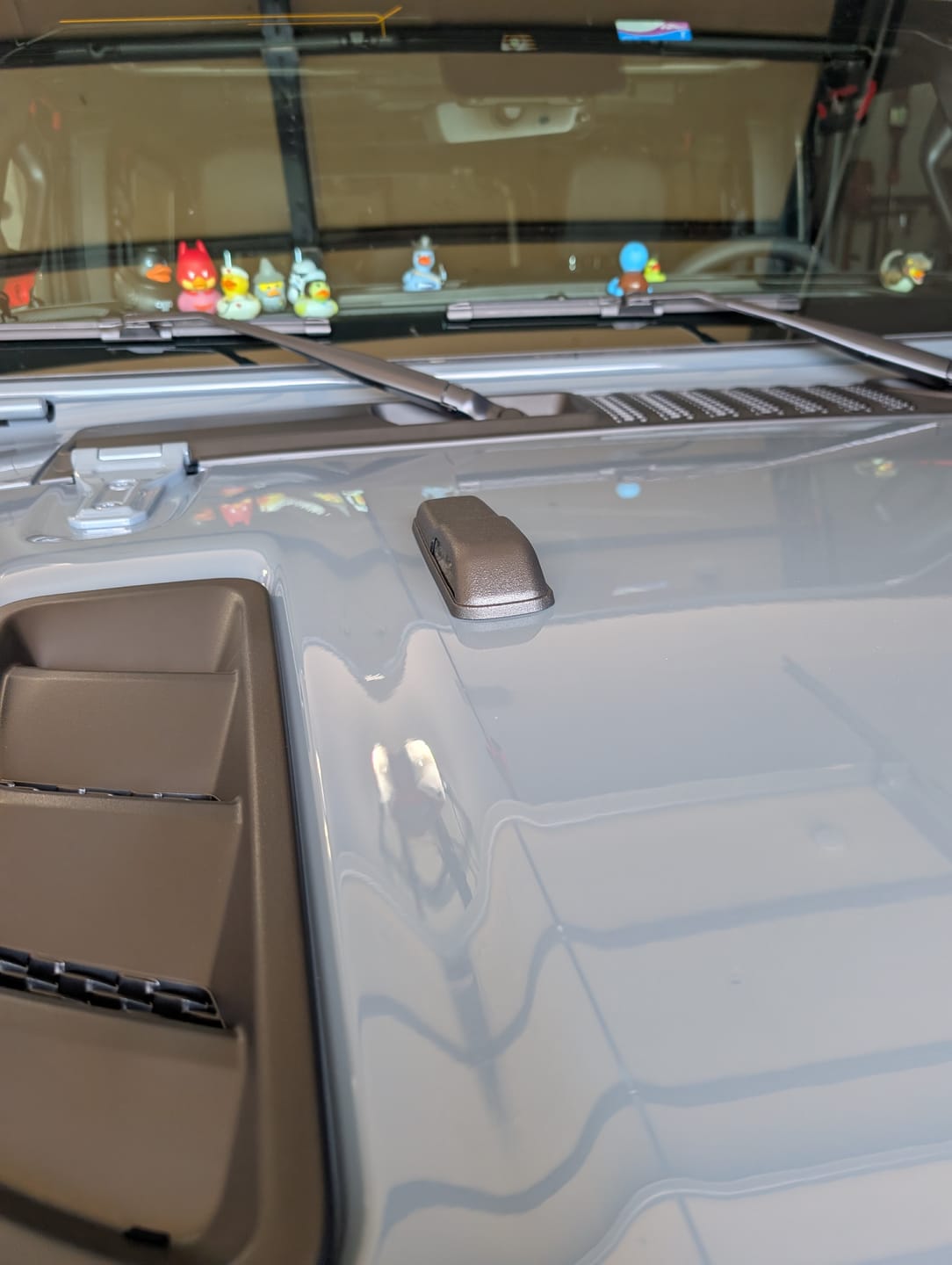 Customer photo review of Windshield Bumper Cover for Wrangler JL Gladiator JT - Raptorized
