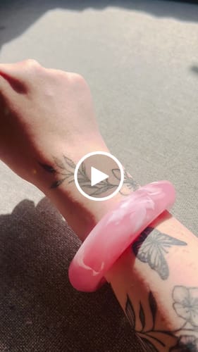 Customer video review of ROSA BANGLE