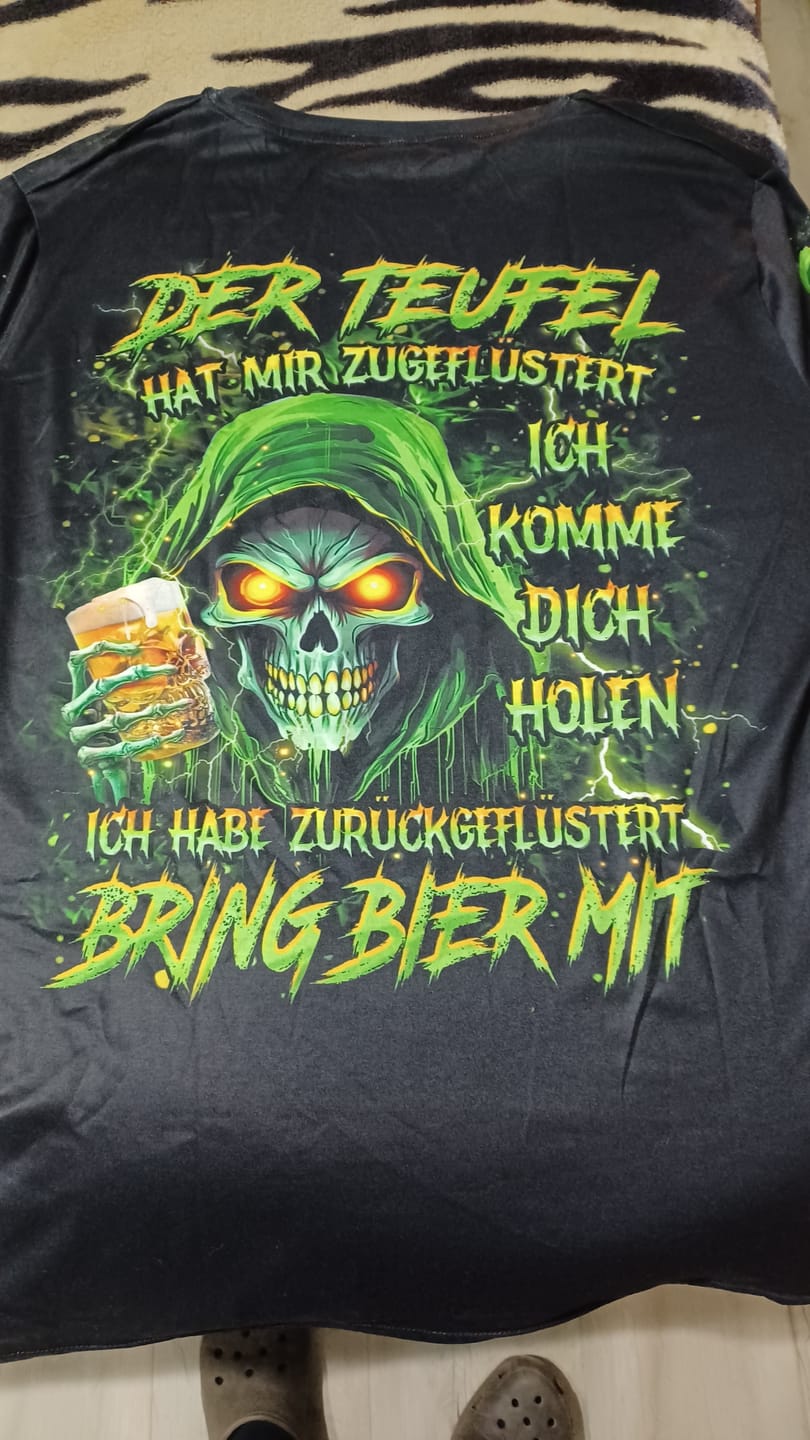 Customer photo review of HALLO DUNKELHEIT MEIN ALTER FREUND HALLOWEEN VOLLSTÄNDIGER DRUCK - YHHN2008243