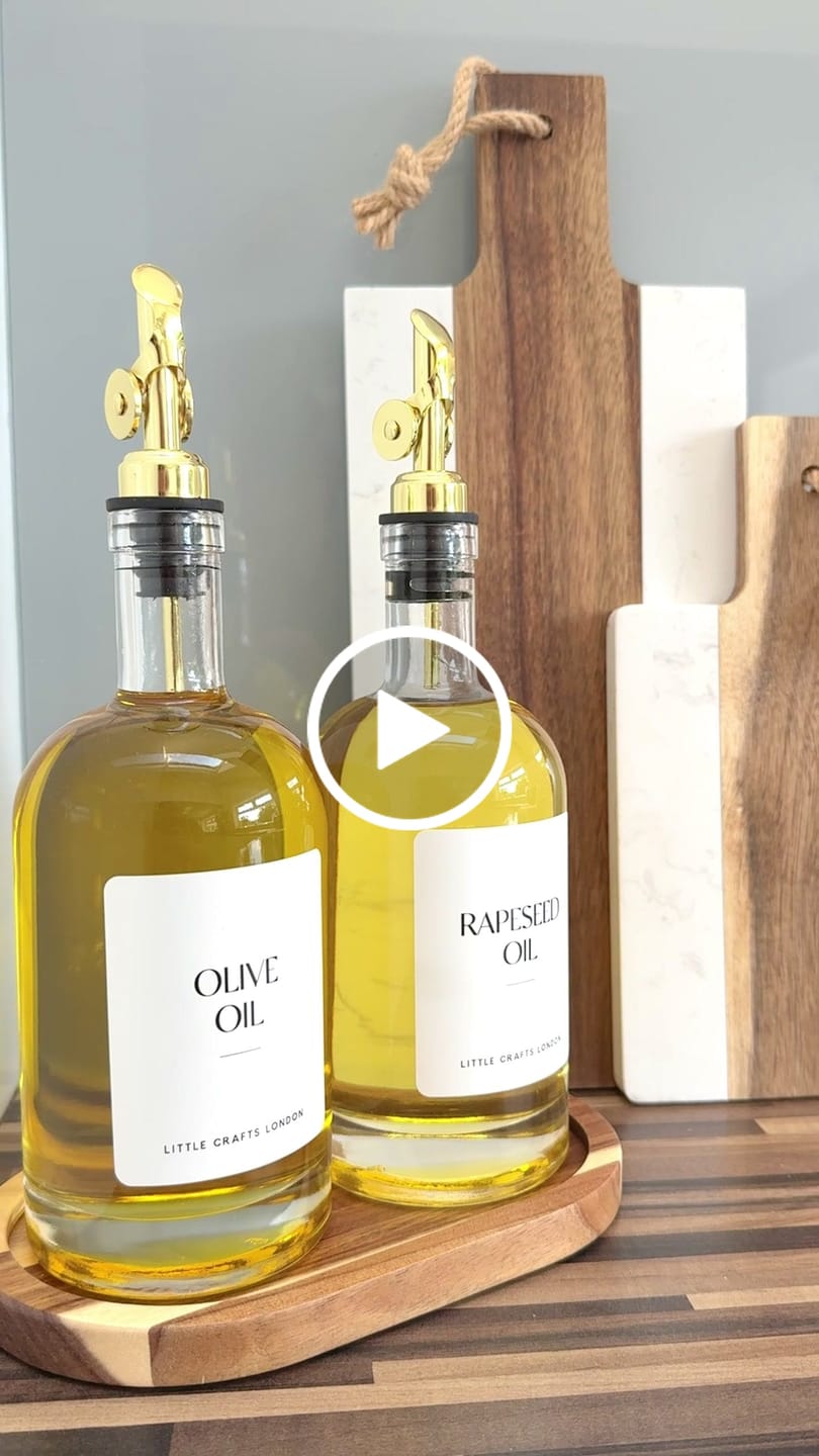 Customer video review of Set of 2 Round Glass Oil Bottle 500 ML & Oval Tray