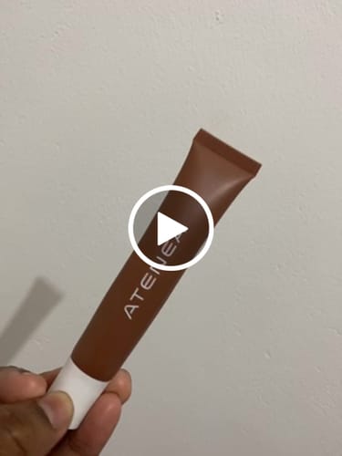 Customer video review of PEPTIDE LIP BALM