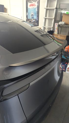Customer photo review of OEM Performance Pro Style Spoiler for Tesla Model Y Juniper 2025+ (Carbon Fiber Pattern ABS)