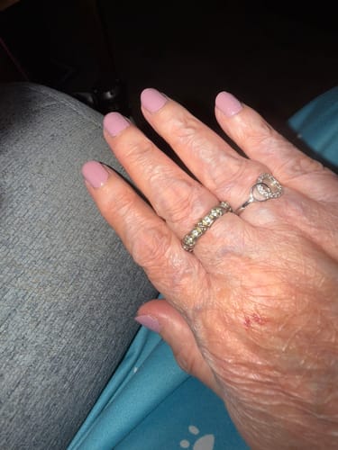 Customer photo review of To My Sister - Forever Linked Ring