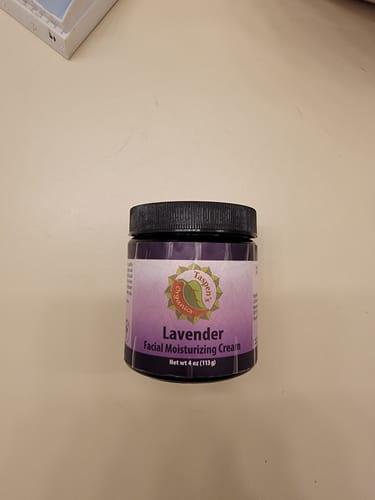 Customer photo review of Facial Moisturizing Cream