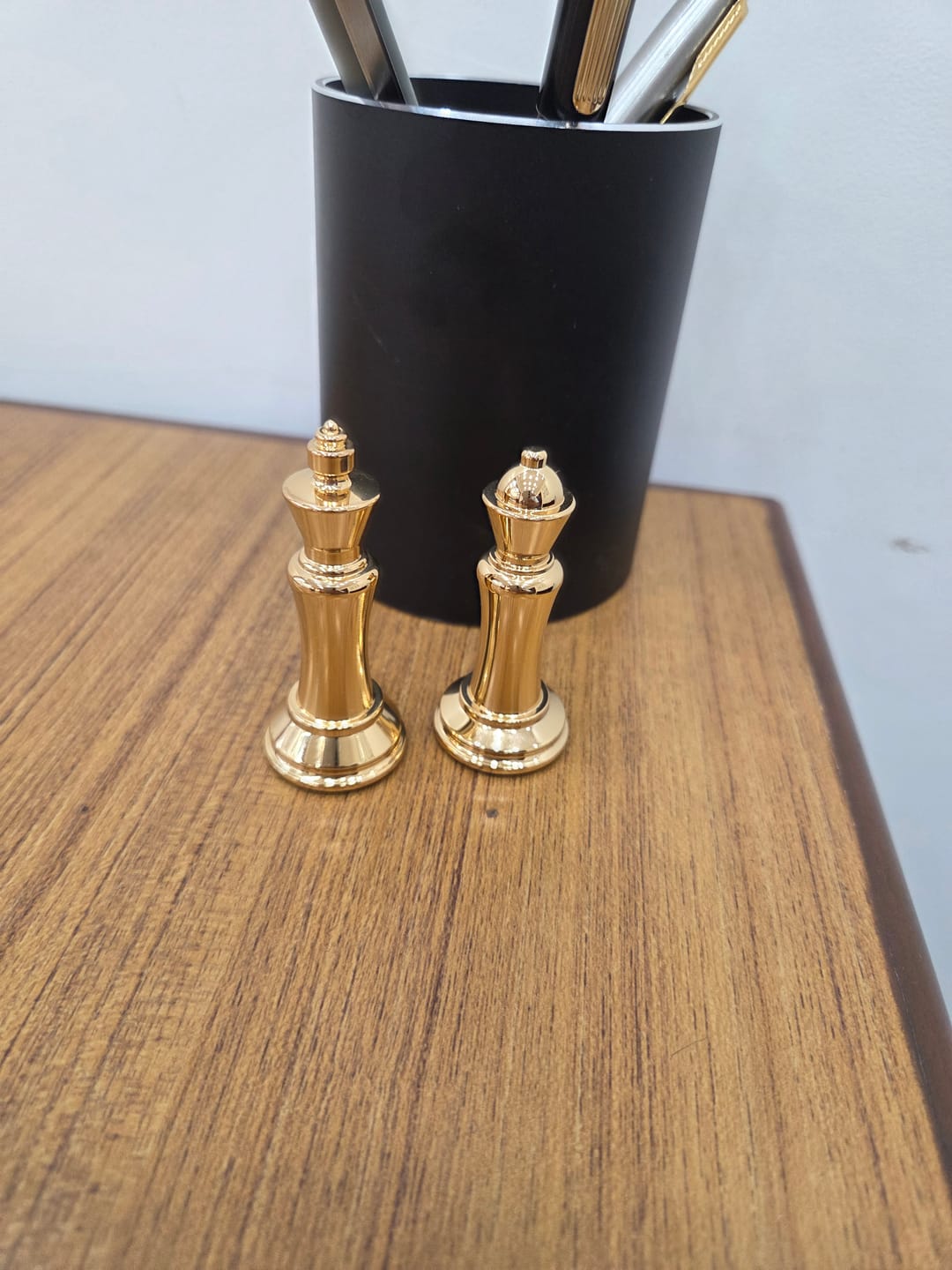 Customer photo review of Paperweight Chess - King & Queen