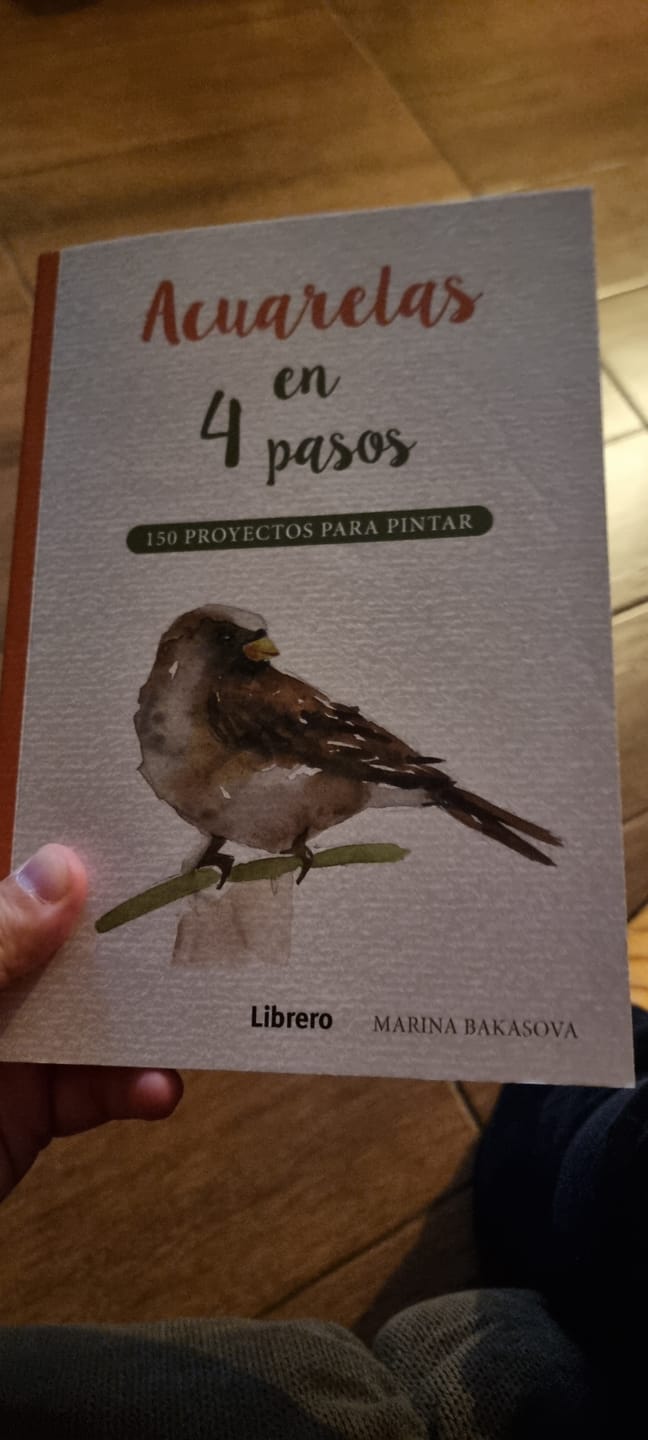 Customer photo review of Acuarelas en 4 Pasos; 150 Proyectos para Pintar - Marina Bakasova