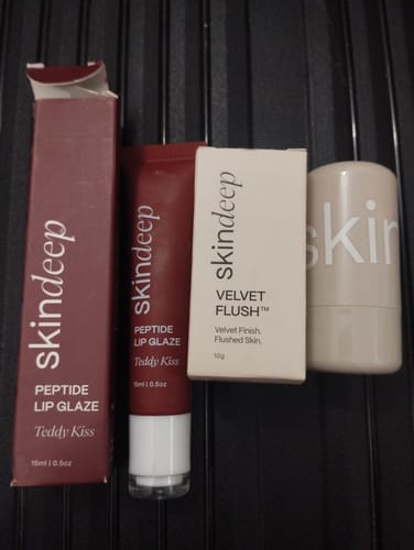 Customer photo review of Lip Glaze+Velvet Flush Duo