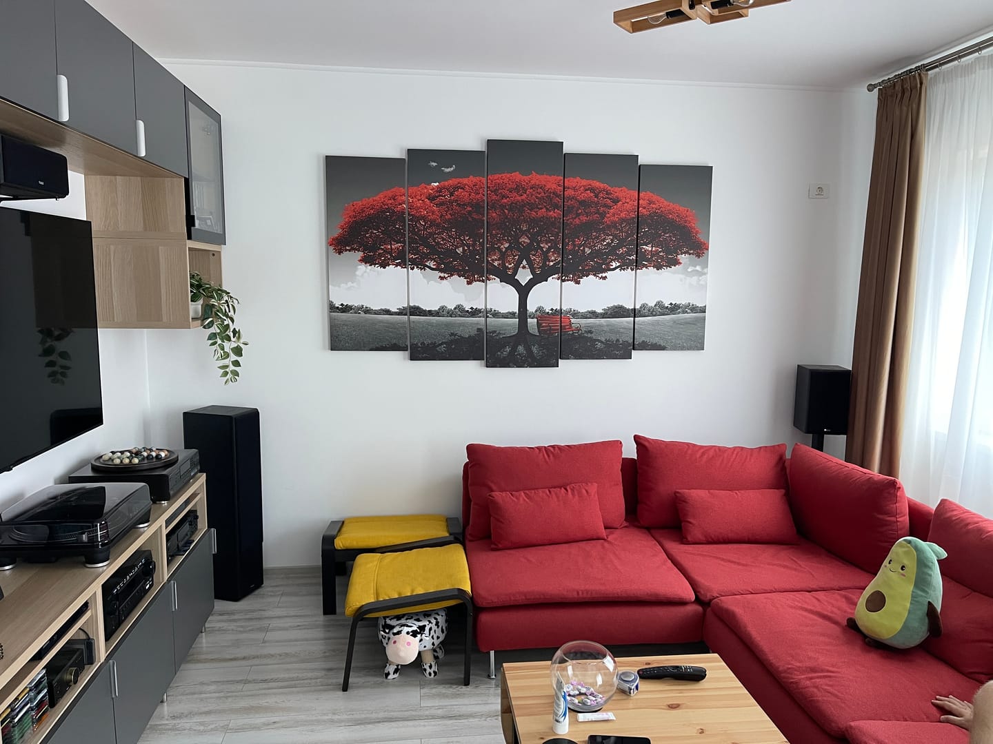 Customer photo review of Tablou canvas copac 5 piese gri si rosu RED TREE