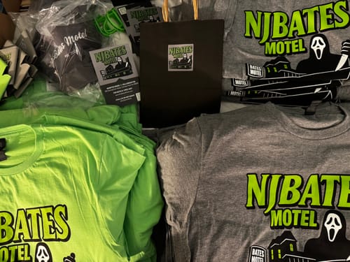 Customer photo review of Gildan Softstyle® 64000 T-Shirt Package (100 Pieces)