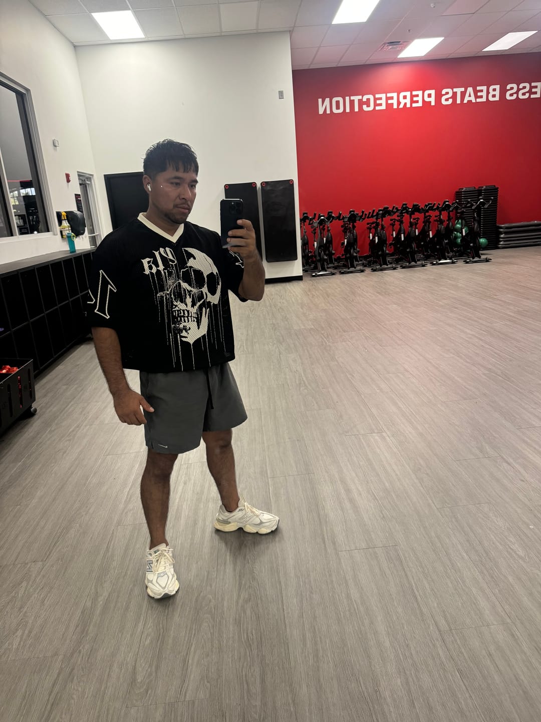 Customer photo review of 4015 - Drippy Skull Jersey