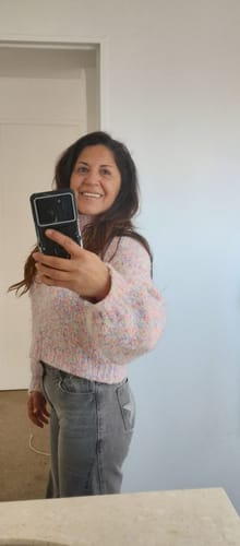 Customer photo review of Pantalón Corte Lateral Estrella Grey