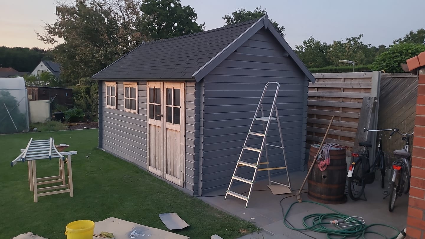 Customer photo review of Xyladecor Tuinhuis Color - Houtbeits - Berkengrijs - Mat - Promo 3L