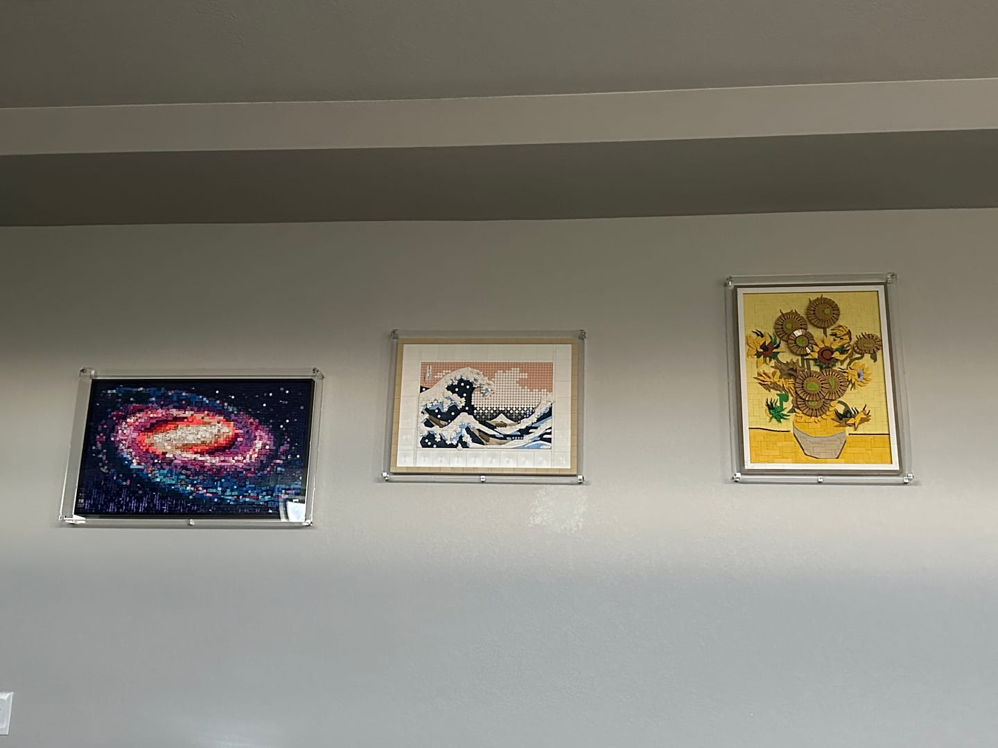 Customer photo review of Wall Mounted Display Case for LEGO® 31212 Art The Milky Way Galaxy