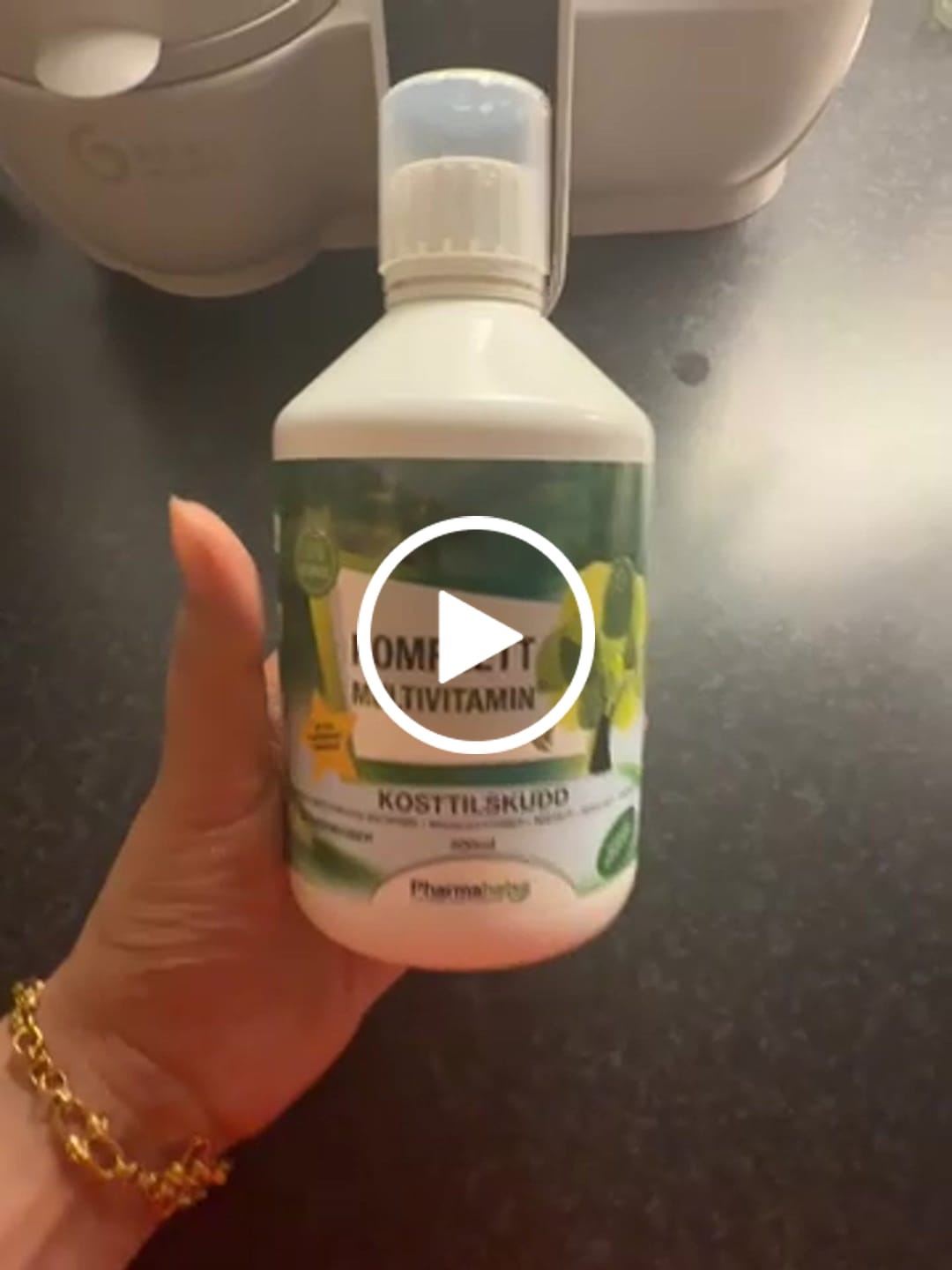 Customer video review of Komplett Multivitamin®