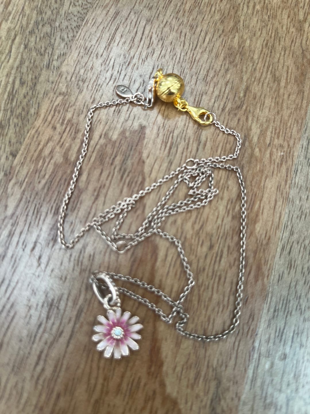 Customer photo review of Essential Magnetic Clasp