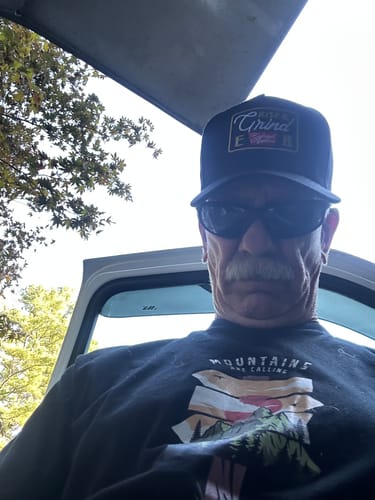 Customer photo review of RISE & GRIND HAT