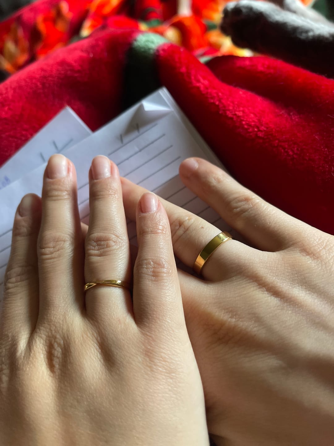 Customer photo review of Aliança Quadrada Anatômica Banhado em Ouro 18K