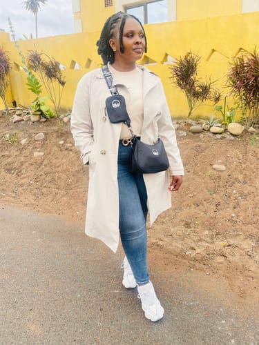 Customer photo review of Fashionista Crossbody Bag