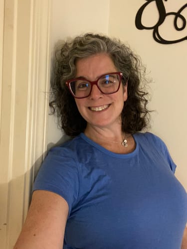 Customer photo review of Addie Short Sleeve Crew • Final Sale Deals! - Blue Gelato