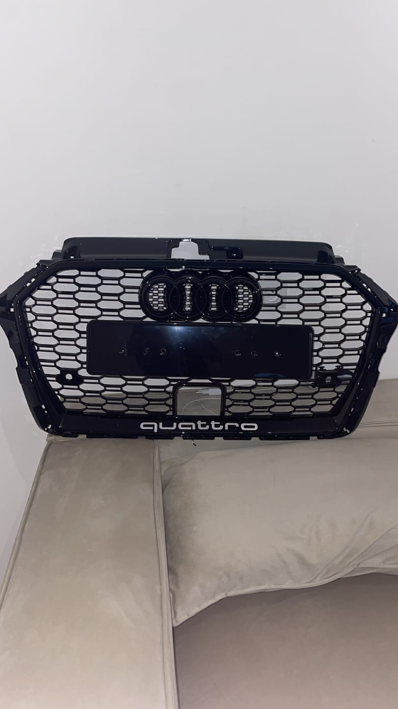 Customer photo review of Calandre Grille Noir RS3 pour A3 / S3 8V