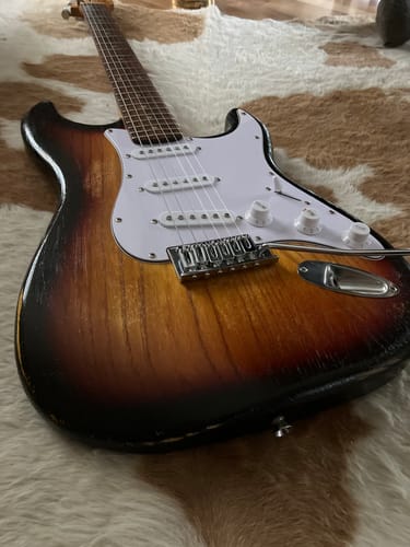 Customer photo review of Donner DST-80 39 Zoll mattiertes ST-E-Gitarren-Kit mit Verstärker