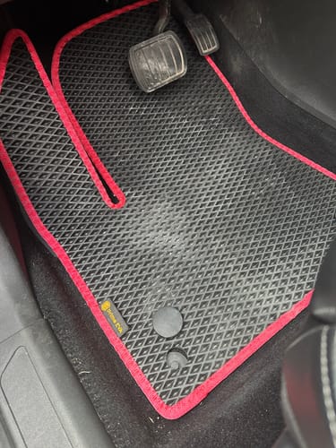 Customer photo review of Auto Fußmatten nach Maß - Komplettset