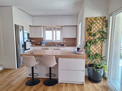 Customer photo review of Σκαμπό για Πάσο Κουζίνας Σετ 2 τεμ Κάθισμα Μπαρ Ρυθμιζόμενο Ύψος 63-84 εκ Μεγάλη Βάση Διάφορα Χρώματα LJ-B195W02