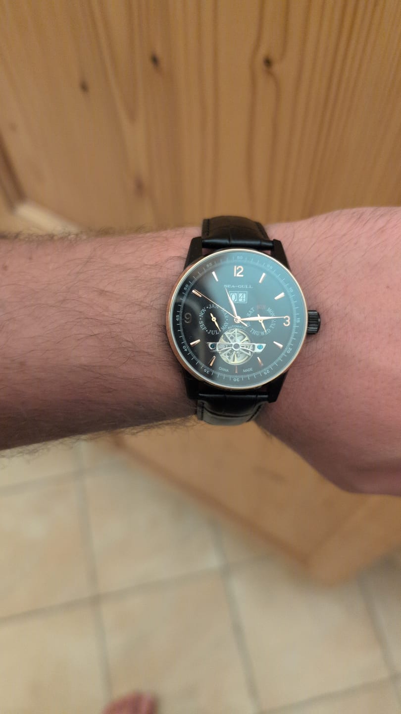 Customer photo review of Skeleton | Flywheel | Complete Calendar | Week Display | 43mm