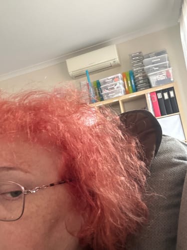 Customer photo review of Instant Dye Shampoo