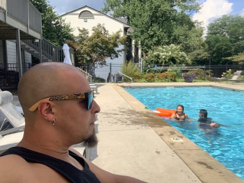 Customer photo review of Mis Raíces Black