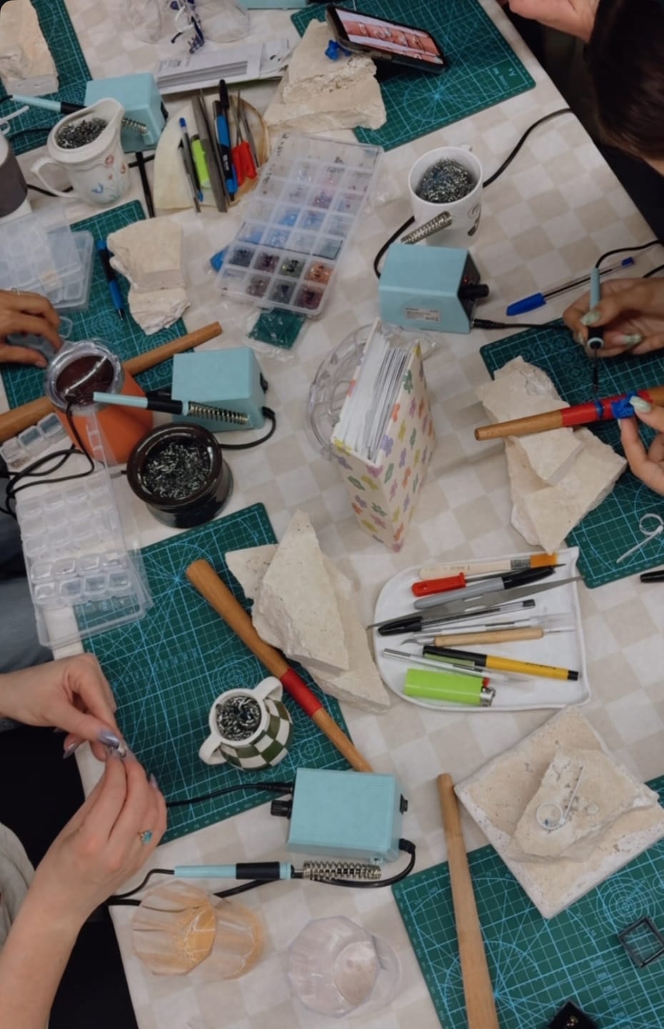 Customer photo review of Sip & Jewel- Jewellery workshop