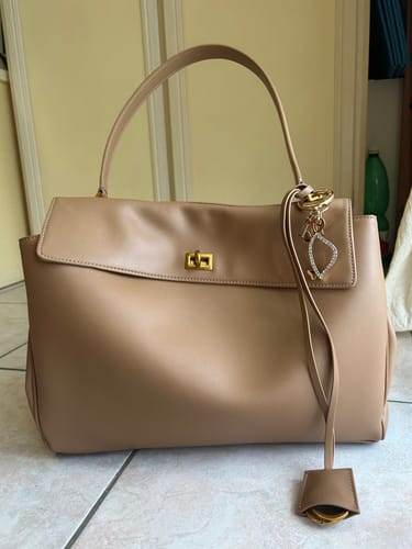 Customer photo review of LILLIBETH - CREME