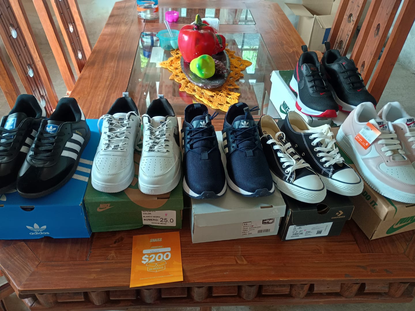 Customer photo review of Tenis 270 Maquillaje Blanco