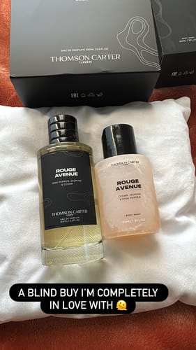 Customer photo review of Rouge Avenue | Eau de Parfum
