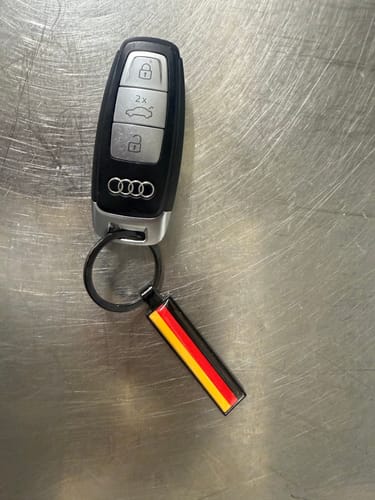 Customer photo review of Kennzeichen Schlüsselanhänger Mini Nummernschild Metall